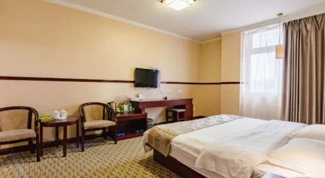 Люкс Deluxe Xinyang Yuelong Hotel