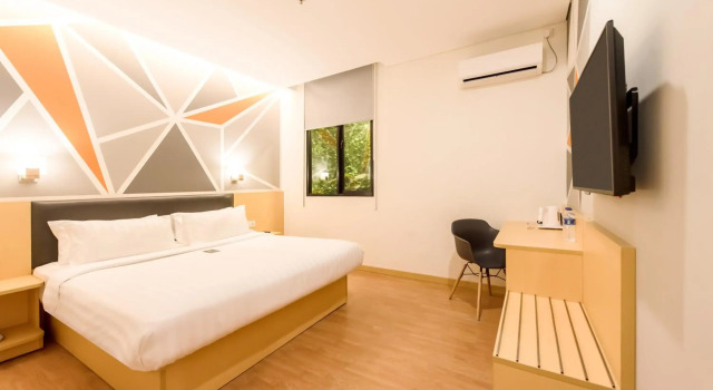 Bassura City Standard Family Room - Lin Pro 7, Prenota Hotel Matraman Giacarta