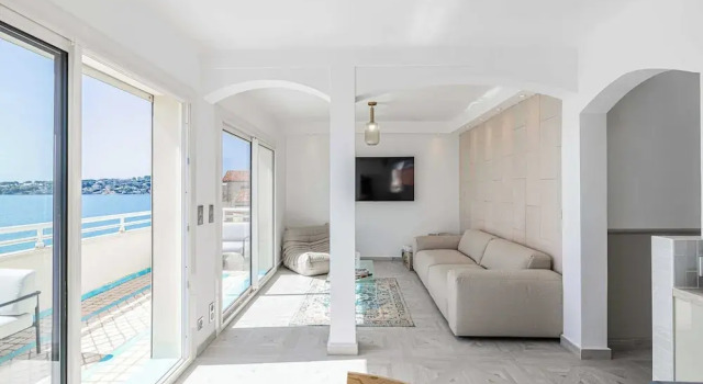 Sublime Appt - 2bd/4p - Terrace sea View - Antibes, Забронировать Апартаменты/квартира Апартаменты Антиб, рядом с Antibes Archaeology Museum, Апартаменты/квартира
