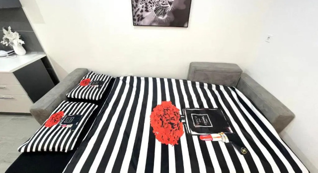 Apartment Diamond -modern and lovely seaside studio apartment, Book Lejlighed Hoteller i Kotor Riviera med parkering, Parkering