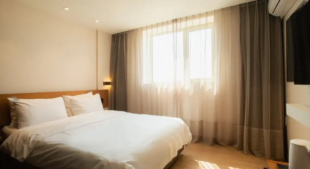 Двухместный номер Standard с видом на город Winners Hotel