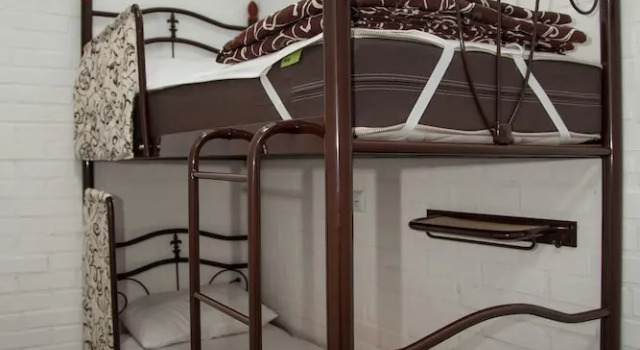Кровать в общем номере The Hostel