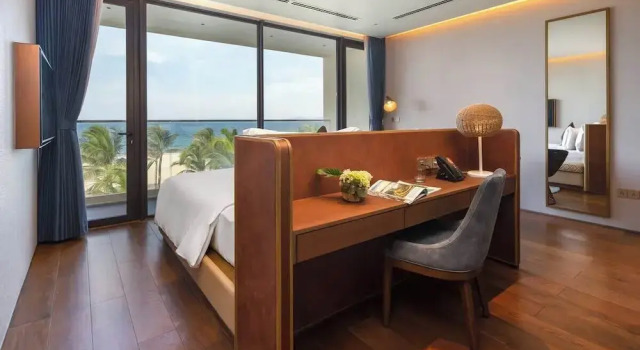 Golfers Paradise: Villa at World-class Course Edge, Prenota Villa Da Nang Da Nang