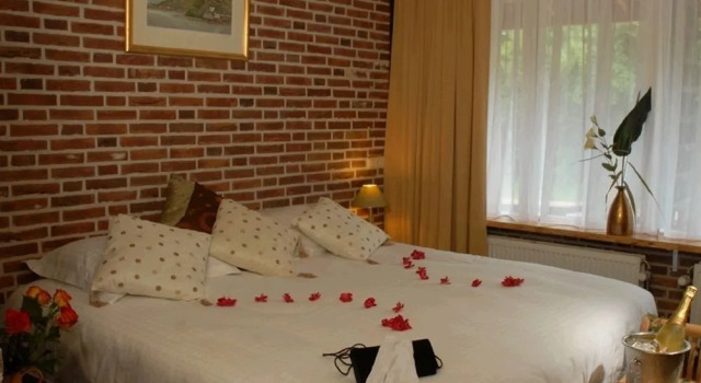 Buitengoed de Panoven, Rezerwuj Bed and Breakfast Hotele w Beekbergen z parkingiem, Parking
