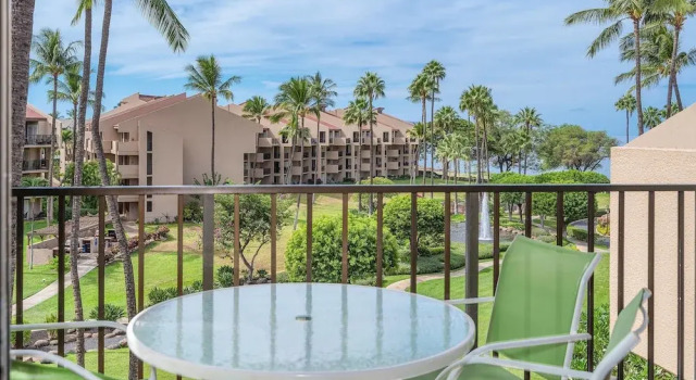 Kamaole Sands 2-406 - Luxurious Renovation - Penthouse Ocean Views - Split AC
