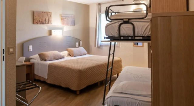 Семейный номер Standard Hôtel le Mas des Ponts dArles