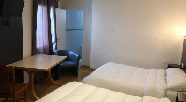 Трёхместный номер Classic Hôtel de Ménilmontant