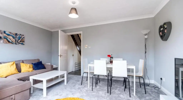 Sovereign House - by TJ Serviced Property