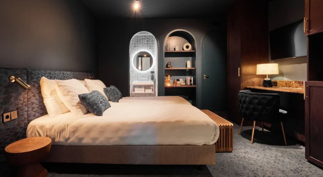 Четырёхместный номер Grand Heavens Hotel Hoorn