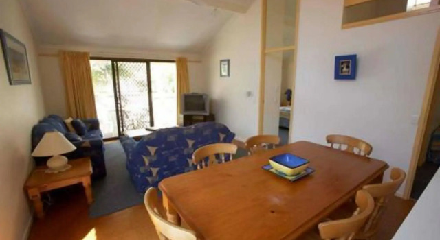 Wolngarin Holiday Resort Noosa, Забронировать Курортный отель Отели Нузавилл 3 звезды, рядом с Reef Street Bushland Reserve, 3*