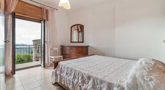 Peaceful Holiday Home in Perdifumo With Balcony