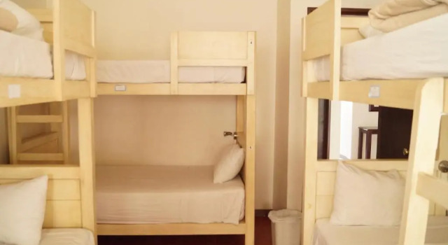 Кровать в общем номере (женский номер) Hostal de Las Américas