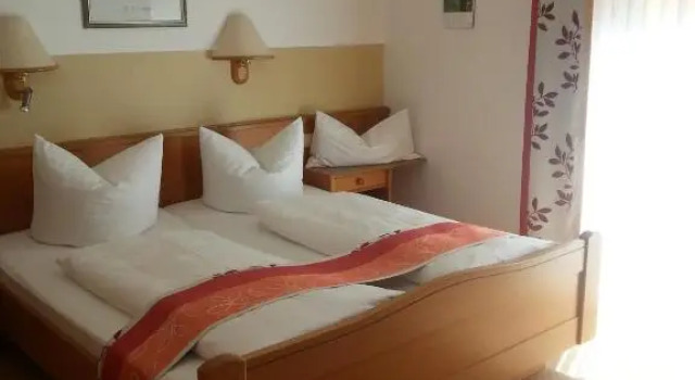 Двухместный номер Standard Hotel Quellenhof