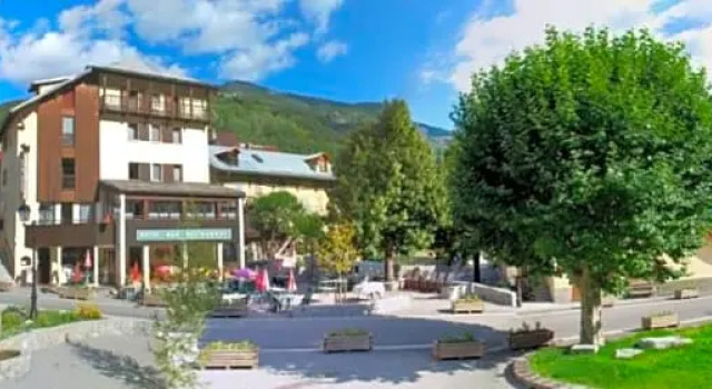 Auberge Roche Grande, Забронировать Хостел Хостелы Национального парка Меркантур, Хостел