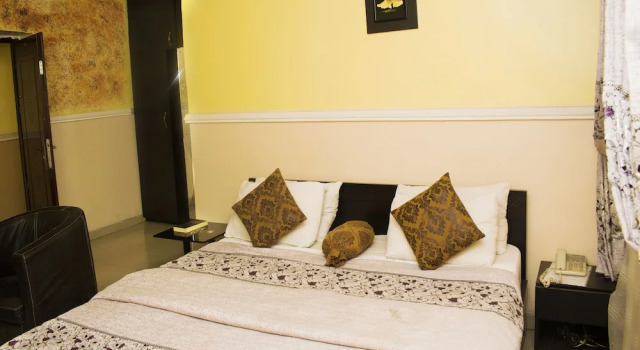 Номер Standard Maxton Suites