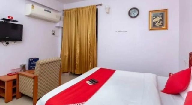 Five stones By Terra Hotel Mogappair