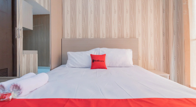 Люкс RedLiving Apartemen Mekarwangi Square - Agus 1 Tower A