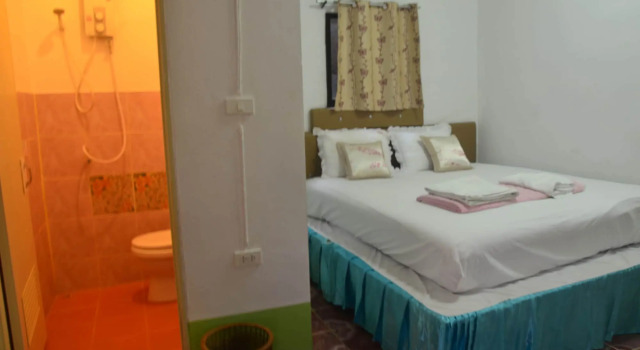 Kekana Guest House, Забронировать Гостевой дом Отели Южного Таиланда с парковкой, Парковка