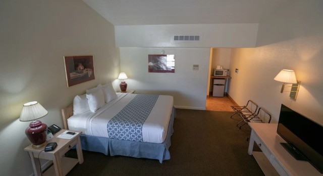 White's City Cavern Inn, Buchen Sie Hotel Hotels in New Mexico mit Pool, Schwimmbad