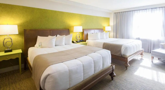 Четырёхместный номер Deluxe Hotel Champlain