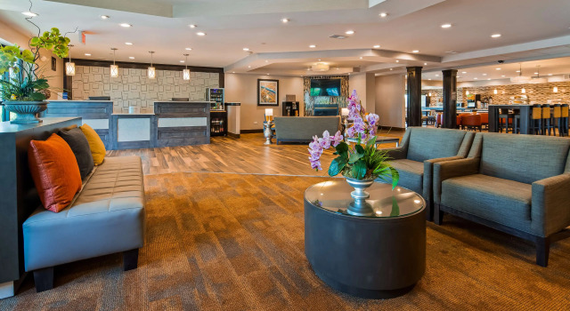 Best Western Plus North Joliet, Buchen Sie Hotel Hotels in Illinois mit Pool, Schwimmbad