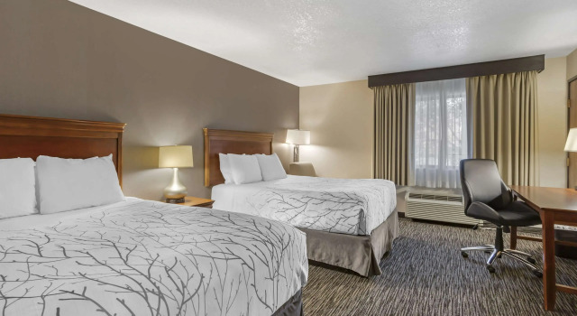 Четырёхместный номер Standard Best Western Plus Landmark Inn