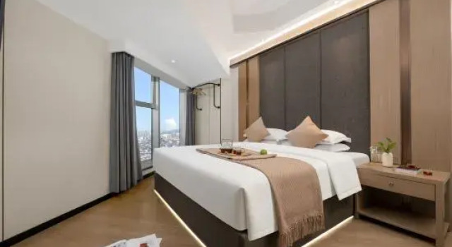 Люкс с красивым видом из окна International Hotel Luzhou 28 Degrees