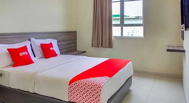 Люкс Deluxe OYO 90114 Home Rest Hotel