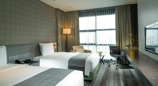 Holiday Inn Bangkok Sukhumvit by IHG