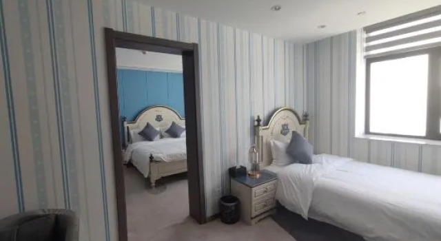 Семейный люкс Beijing Langxingtu Hotel