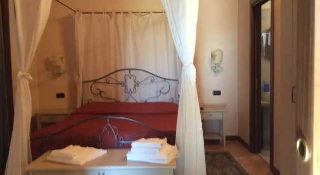 Locanda dei Rii, Забронировать Гостевой дом Гостевые дома Valtenesi del Garda, Гостевой дом