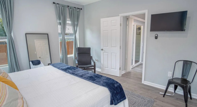 Коттедж с 4 комнатами Delightfully Renovated 4 Br/2 BA Near DT Riverwalk
