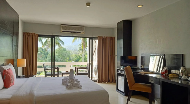 Номер Deluxe с балконом Amarin Samui Hotel - SHA Plus Certified