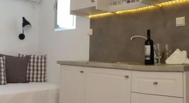 Апартаменты с 2 комнатами с частичным видом на море L' arco Milos Suite