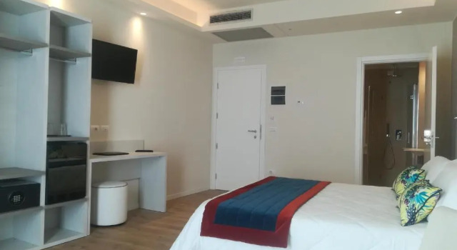 Полулюкс Roma Hotel