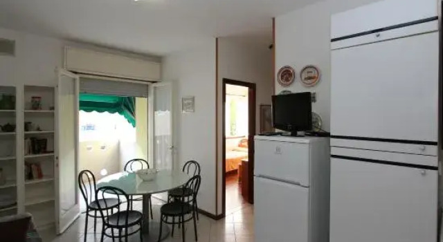 Апартаменты Comfy Flat by the Beach