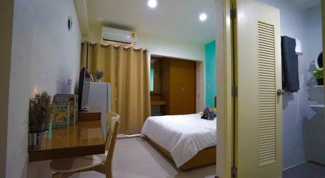 Номер Deluxe с балконом Plu Garden Service Apartment