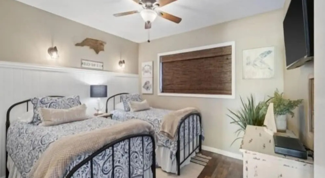 Номер Standard Conched Out - Feel The Ocean Breezes As You Relax On The Deck Overlooking The Lovely Carolina Beach Coastline 2 Bedroom Condo by RedAwning