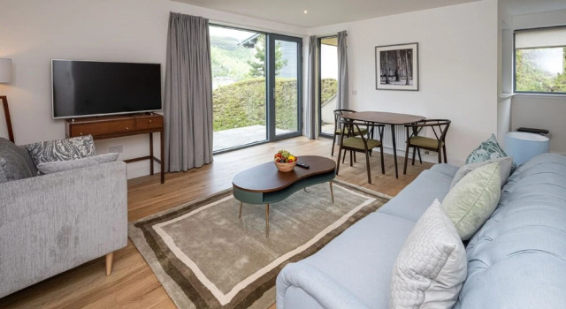 6 Loch View With Loch Views, Buchen Sie Ferienwohnung Hotels in Schottland mit Parkplatz, Parkplätze