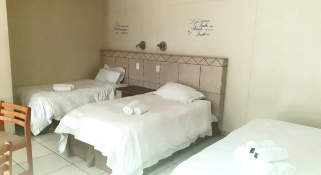 Kuruman Lodge, Забронировать Отель Отели Куруман 3 звезды, 3*