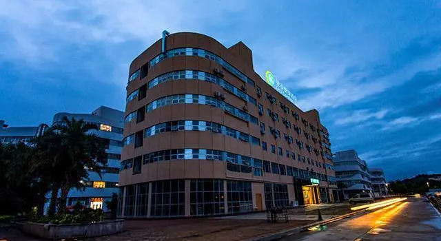 Люкс City Comfort Inn Liuzhou Liudong