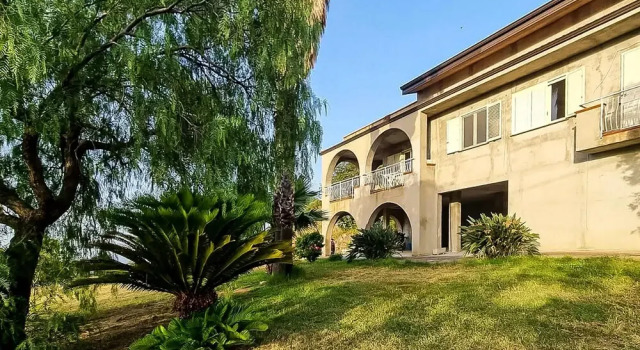 Amazing Apartment in Isca Marina With Wifi and 3 Bedrooms, Book Apartment Isca Marina Calabria