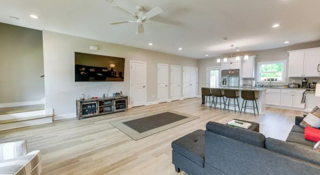 4 Mi to Auburn University: Townhome w/ Fenced Yard, Rezerwuj Apartament Auburn Alabama