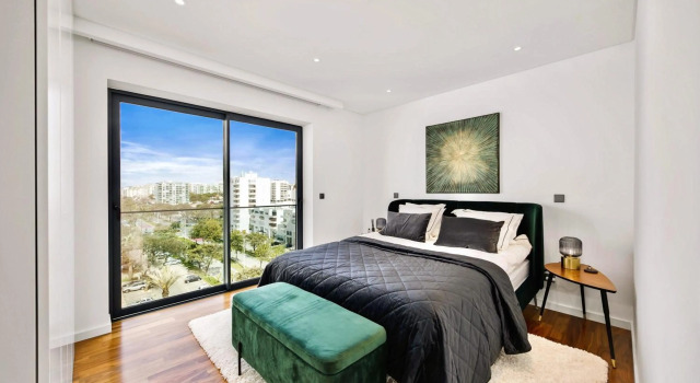 Luxorious Beachside Apartment w Pool & Seaview, Prenota Appartamento Quarteira 