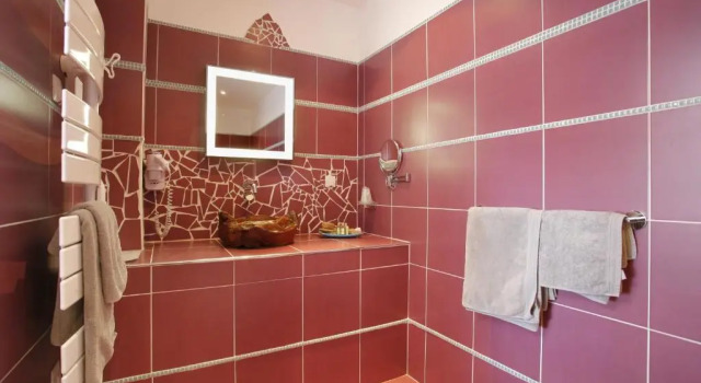 Номер Deluxe The Originals Hôtel Le Cise Restaurant Chambres et Suites