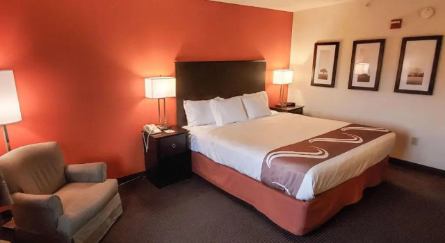Standard Zimmer Quality Inn Atchison