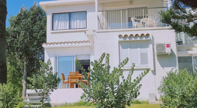 16 PRO - Stay Elias Garden Apartment