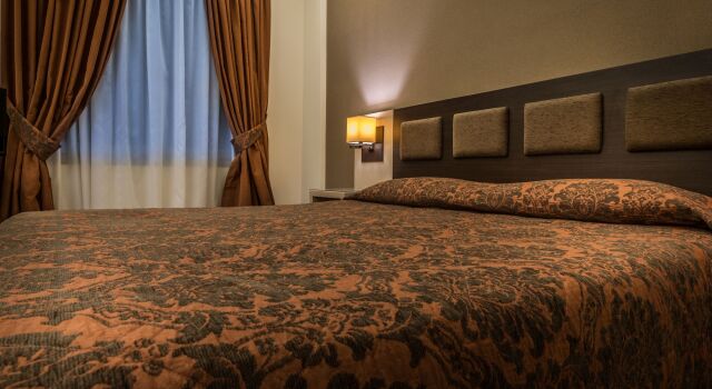 Rex Hotel