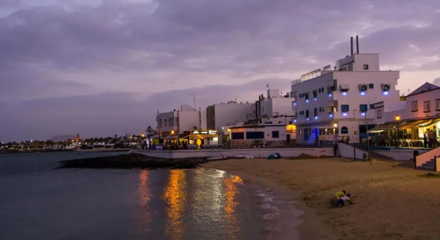 Апартаменты Corralejo Dunes Apartment Papaya with Pool & Wifi- Only 300m to the Beach by Holidays Home
