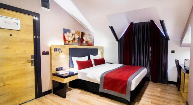 Standardowy dwuosobowy pokój Ramada Encore by Wyndham Gebze